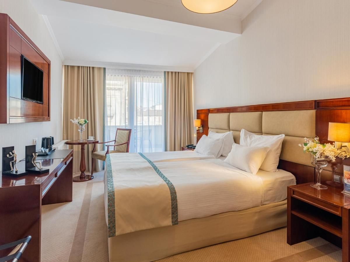 Отель Concorde Old Bucharest Hotel Бухарест-33