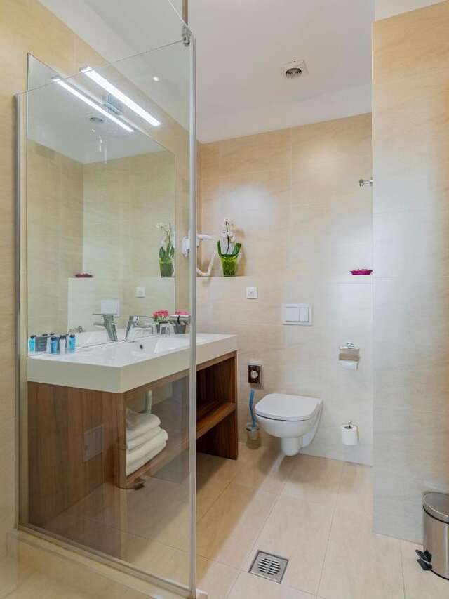 Отель Concorde Old Bucharest Hotel Бухарест-19