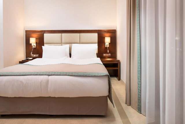 Отель Concorde Old Bucharest Hotel Бухарест-37